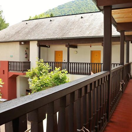 Auberge De La Vallee D'Ossau Izest エクステリア 写真