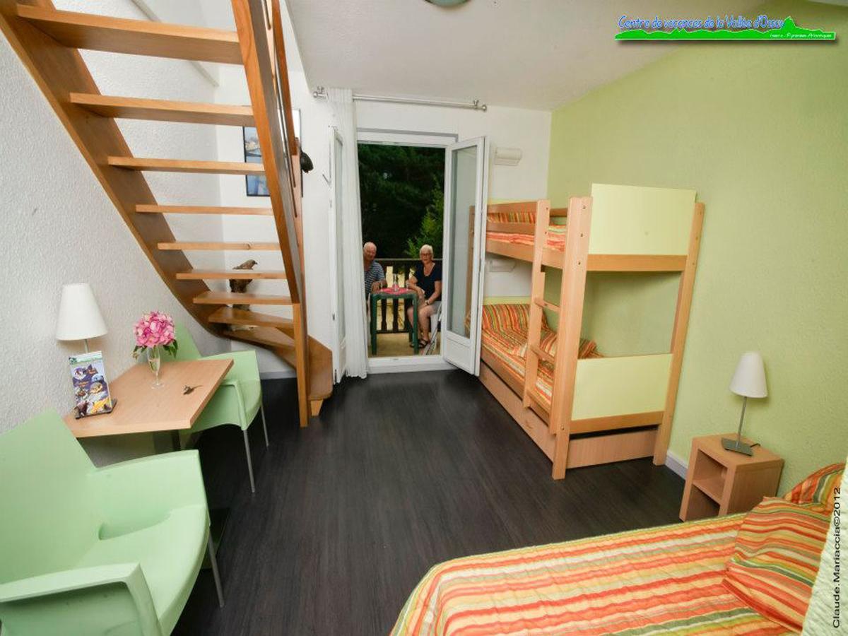 Auberge De La Vallee D'Ossau Izest エクステリア 写真